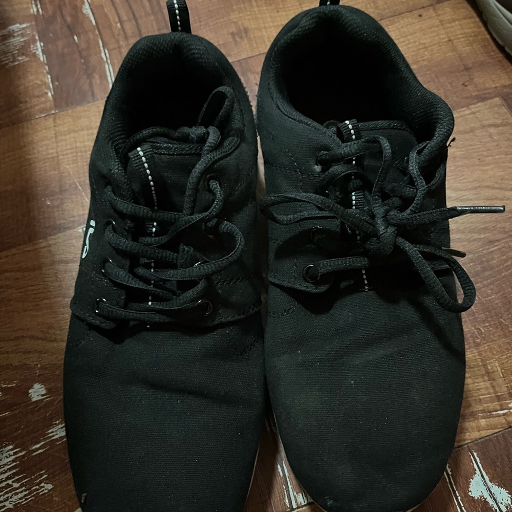 Fila Black Sneakers with Coolmax Technology - Picture 2 of 6
